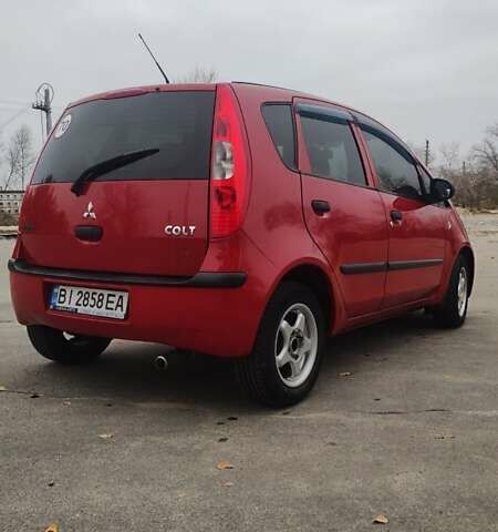 Червоний Міцубісі Кольт, об'ємом двигуна 1.33 л та пробігом 210 тис. км за 4500 $, фото 4 на Automoto.ua