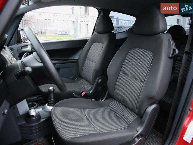 Червоний Міцубісі Кольт, об'ємом двигуна 1.3 л та пробігом 20 тис. км за 7400 $, фото 6 на Automoto.ua