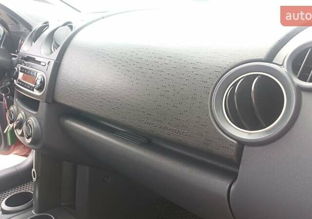 Красный Мицубиси Кольт, объемом двигателя 1.33 л и пробегом 132 тыс. км за 5890 $, фото 58 на Automoto.ua