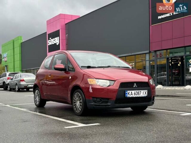 Красный Мицубиси Кольт, объемом двигателя 1.33 л и пробегом 110 тыс. км за 4700 $, фото 2 на Automoto.ua