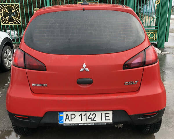 Мицубиси Кольт 2009 в Харькове на Automoto.ua Красный Мицубиси Кольт, объемом двигателя 1.1 л и пробегом 190 тыс. км за 4000 $, фото 5 на Automoto.ua