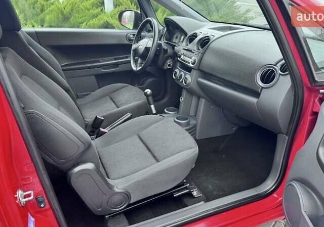 Червоний Міцубісі Кольт, об'ємом двигуна 1.2 л та пробігом 120 тис. км за 3850 $, фото 5 на Automoto.ua