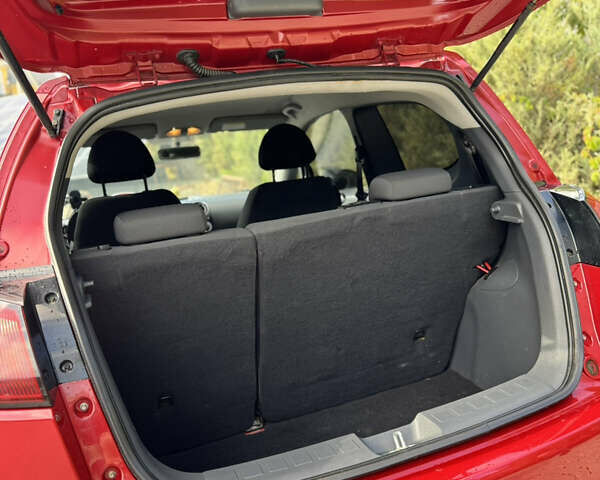 Червоний Міцубісі Кольт, об'ємом двигуна 1.12 л та пробігом 128 тис. км за 3599 $, фото 6 на Automoto.ua