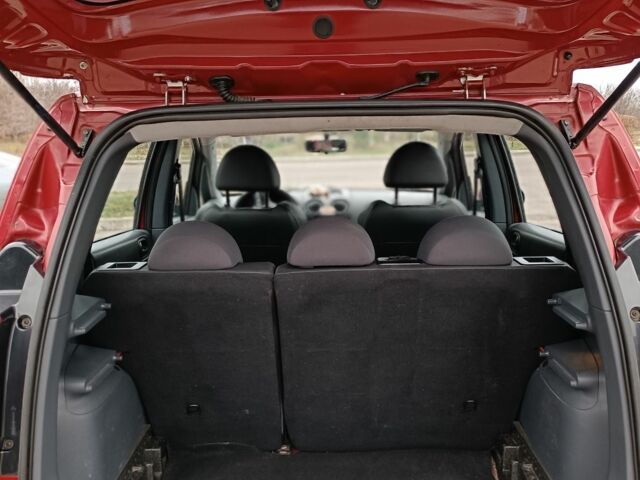 Червоний Міцубісі Кольт, об'ємом двигуна 1.3 л та пробігом 130 тис. км за 5300 $, фото 4 на Automoto.ua