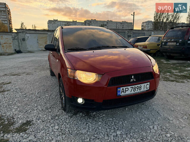 Червоний Міцубісі Кольт, об'ємом двигуна 1.33 л та пробігом 202 тис. км за 5999 $, фото 8 на Automoto.ua