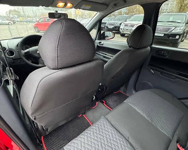 Красный Мицубиси Кольт, объемом двигателя 1.33 л и пробегом 203 тыс. км за 5499 $, фото 9 на Automoto.ua