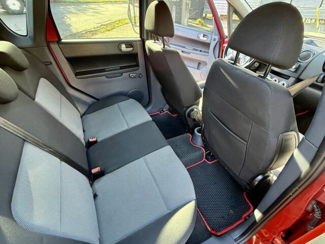 Червоний Міцубісі Кольт, об'ємом двигуна 1.3 л та пробігом 269 тис. км за 5500 $, фото 15 на Automoto.ua