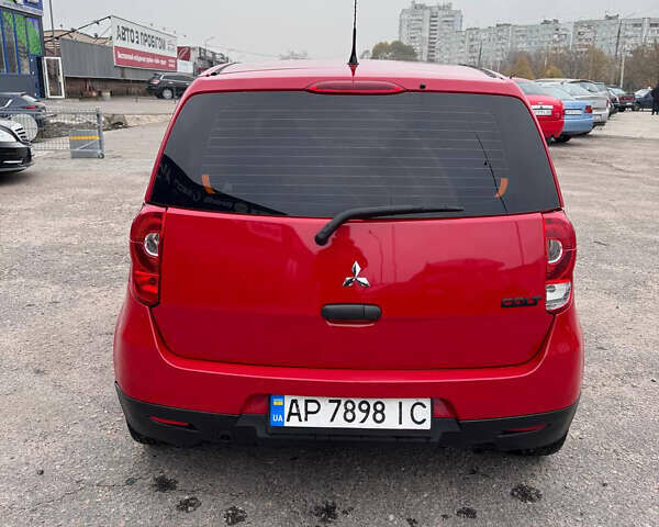 Красный Мицубиси Кольт, объемом двигателя 1.33 л и пробегом 203 тыс. км за 5499 $, фото 4 на Automoto.ua