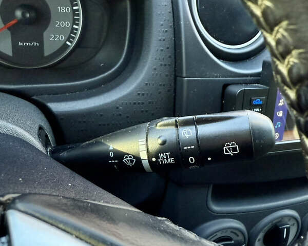 Червоний Міцубісі Кольт, об'ємом двигуна 1.33 л та пробігом 269 тис. км за 5500 $, фото 24 на Automoto.ua