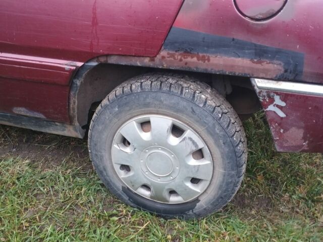 Красный Мицубиси Кольт, объемом двигателя 1.5 л и пробегом 12 тыс. км за 310 $, фото 6 на Automoto.ua