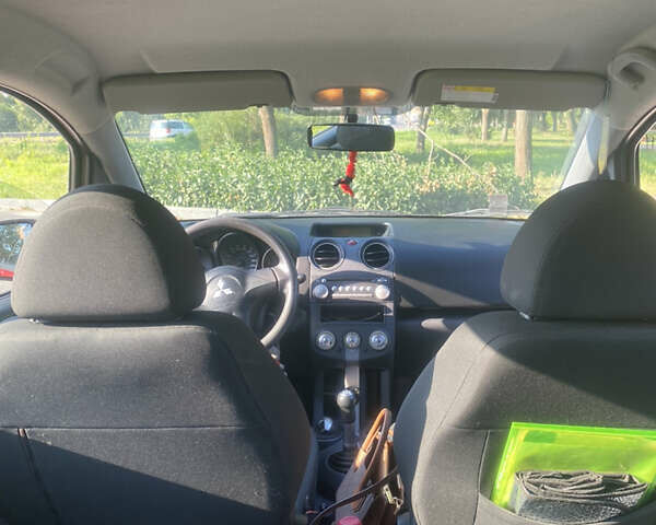 Мицубиси Кольт, объемом двигателя 1.33 л и пробегом 122 тыс. км за 4300 $, фото 8 на Automoto.ua