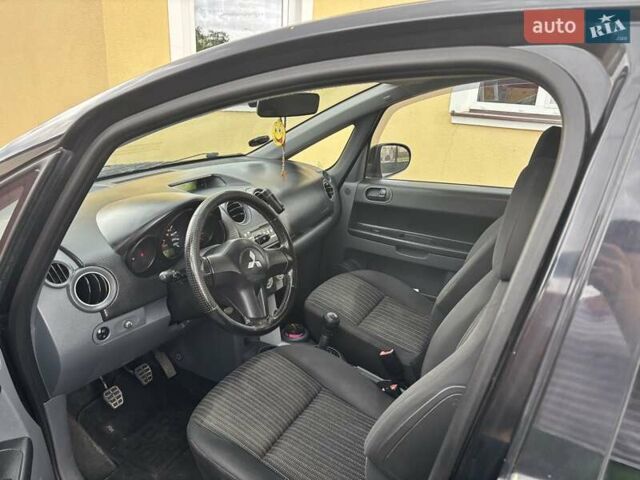 Міцубісі Кольт, об'ємом двигуна 1.3 л та пробігом 169 тис. км за 3900 $, фото 6 на Automoto.ua