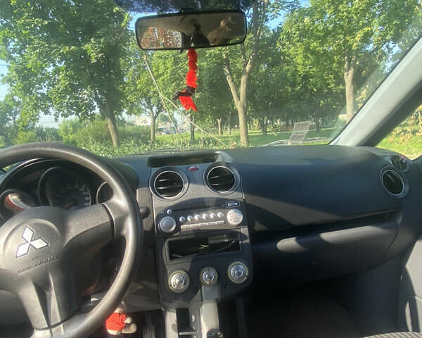 Мицубиси Кольт, объемом двигателя 1.33 л и пробегом 122 тыс. км за 4300 $, фото 7 на Automoto.ua