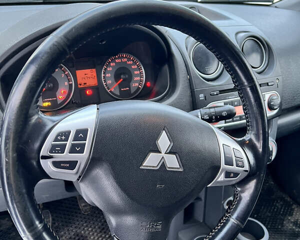 Міцубісі Кольт, об'ємом двигуна 1.33 л та пробігом 147 тис. км за 5000 $, фото 3 на Automoto.ua