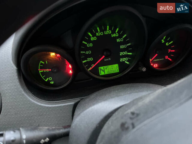 Мицубиси Кольт, объемом двигателя 1.3 л и пробегом 161 тыс. км за 3950 $, фото 8 на Automoto.ua