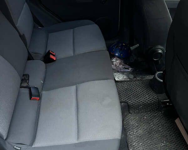 Мицубиси Кольт, объемом двигателя 1.3 л и пробегом 161 тыс. км за 3950 $, фото 7 на Automoto.ua