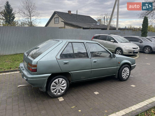 Міцубісі Кольт 1987 у Чернівцях на Automoto.ua Сірий Міцубісі Кольт, об'ємом двигуна 1.8 л та пробігом 232 тис. км за 600 $, фото 6 на Automoto.ua