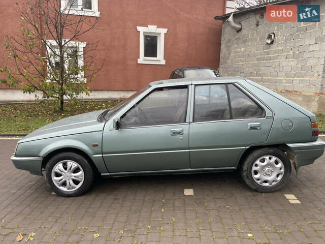 Міцубісі Кольт 1987 у Чернівцях на Automoto.ua Сірий Міцубісі Кольт, об'ємом двигуна 1.8 л та пробігом 232 тис. км за 600 $, фото 10 на Automoto.ua
