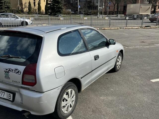 Серый Мицубиси Кольт, объемом двигателя 1.6 л и пробегом 316 тыс. км за 800 $, фото 5 на Automoto.ua