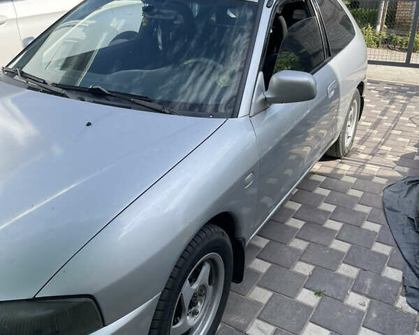 Серый Мицубиси Кольт, объемом двигателя 1.6 л и пробегом 197 тыс. км за 4000 $, фото 4 на Automoto.ua