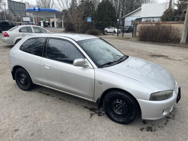 Серый Мицубиси Кольт, объемом двигателя 1.6 л и пробегом 203 тыс. км за 3550 $, фото 2 на Automoto.ua