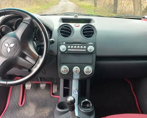 Серый Мицубиси Кольт, объемом двигателя 1.5 л и пробегом 179 тыс. км за 4700 $, фото 5 на Automoto.ua