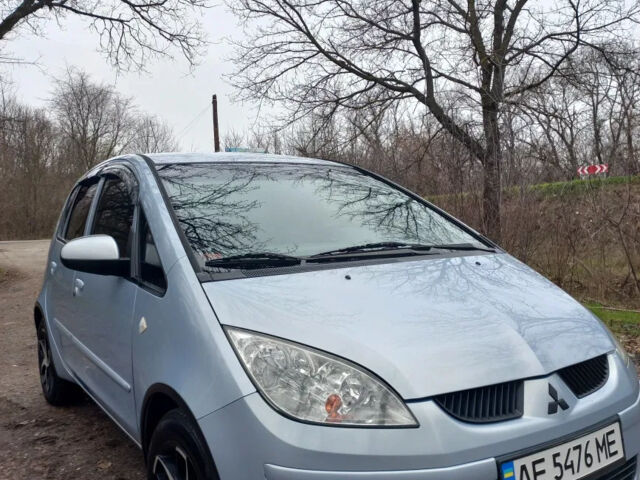 Серый Мицубиси Кольт, объемом двигателя 1.5 л и пробегом 179 тыс. км за 4700 $, фото 3 на Automoto.ua