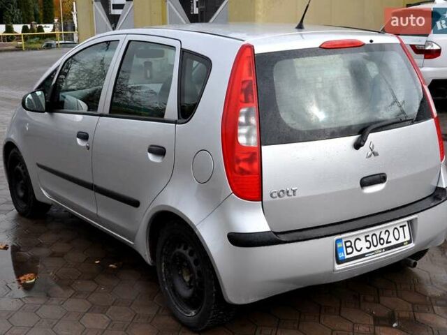 Міцубісі Кольт 2004 у Львові на Automoto.ua Сірий Міцубісі Кольт, об'ємом двигуна 1.3 л та пробігом 210 тис. км за 3500 $, фото 12 на Automoto.ua