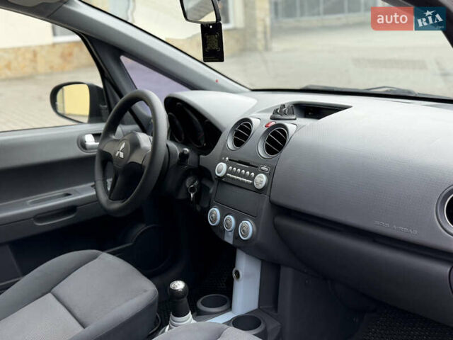 Сірий Міцубісі Кольт, об'ємом двигуна 1.3 л та пробігом 275 тис. км за 3390 $, фото 14 на Automoto.ua