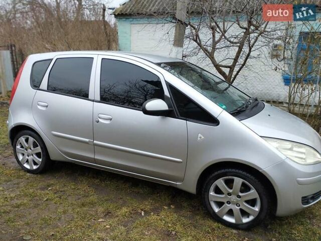 Мицубиси Кольт 2004 в Катеринополе на Automoto.ua Серый Мицубиси Кольт, объемом двигателя 1.33 л и пробегом 192 тыс. км за 3700 $, фото 8 на Automoto.ua