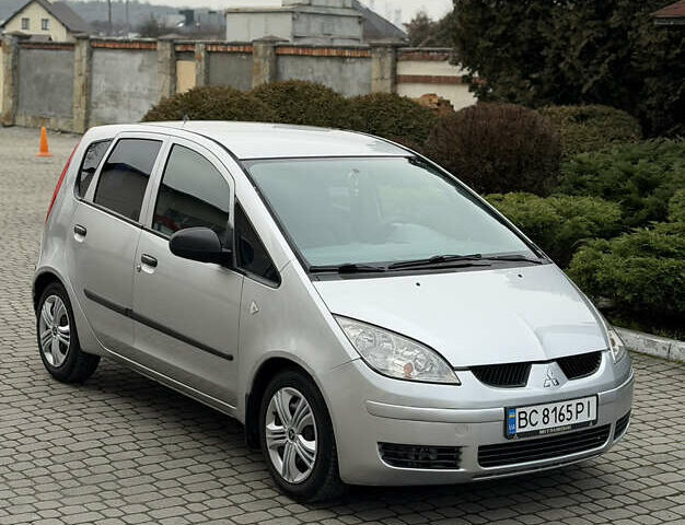 Сірий Міцубісі Кольт, об'ємом двигуна 1.3 л та пробігом 275 тис. км за 3390 $, фото 2 на Automoto.ua