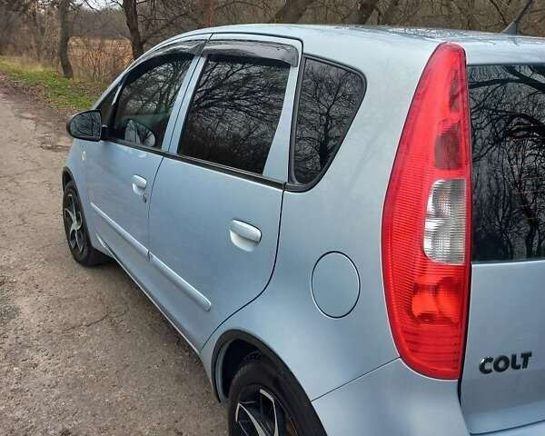 Серый Мицубиси Кольт, объемом двигателя 1.5 л и пробегом 179 тыс. км за 4700 $, фото 7 на Automoto.ua