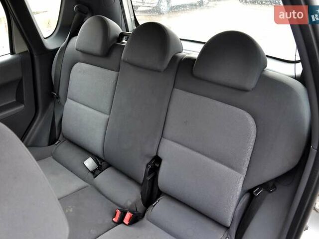 Міцубісі Кольт 2004 у Львові на Automoto.ua Сірий Міцубісі Кольт, об'ємом двигуна 1.3 л та пробігом 210 тис. км за 3500 $, фото 20 на Automoto.ua