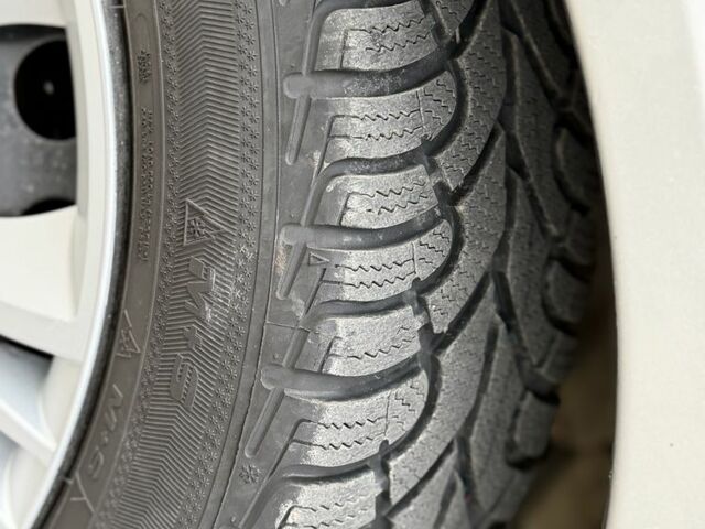 Сірий Міцубісі Кольт, об'ємом двигуна 1.3 л та пробігом 200 тис. км за 3550 $, фото 22 на Automoto.ua