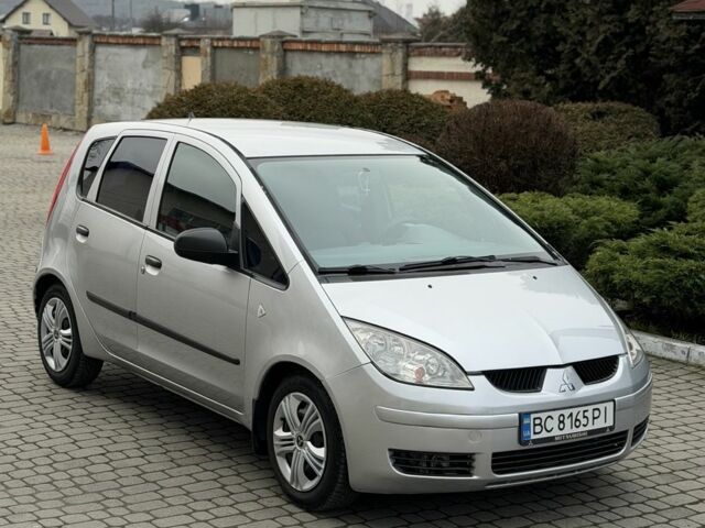 Сірий Міцубісі Кольт, об'ємом двигуна 1.3 л та пробігом 200 тис. км за 3550 $, фото 2 на Automoto.ua