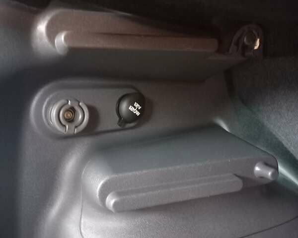 Серый Мицубиси Кольт, объемом двигателя 1.5 л и пробегом 179 тыс. км за 4700 $, фото 11 на Automoto.ua