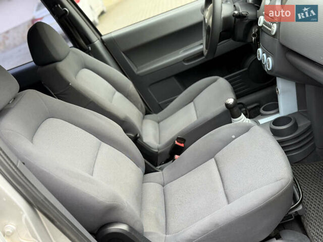 Сірий Міцубісі Кольт, об'ємом двигуна 1.3 л та пробігом 275 тис. км за 3390 $, фото 17 на Automoto.ua