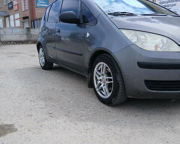 Сірий Міцубісі Кольт, об'ємом двигуна 1.33 л та пробігом 251 тис. км за 2600 $, фото 2 на Automoto.ua