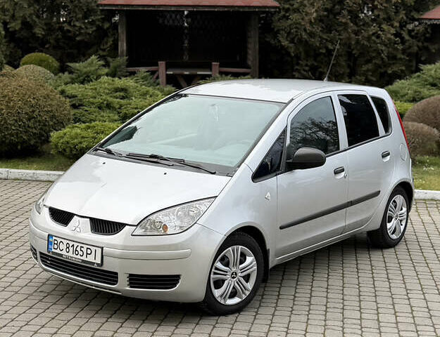 Сірий Міцубісі Кольт, об'ємом двигуна 1.3 л та пробігом 275 тис. км за 3390 $, фото 1 на Automoto.ua