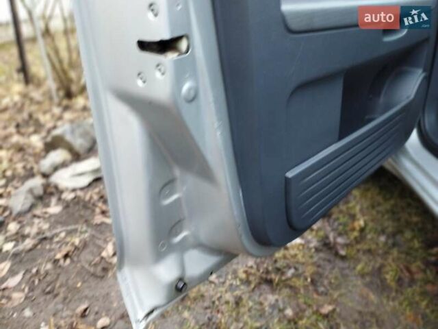Мицубиси Кольт 2004 в Катеринополе на Automoto.ua Серый Мицубиси Кольт, объемом двигателя 1.33 л и пробегом 192 тыс. км за 3700 $, фото 10 на Automoto.ua