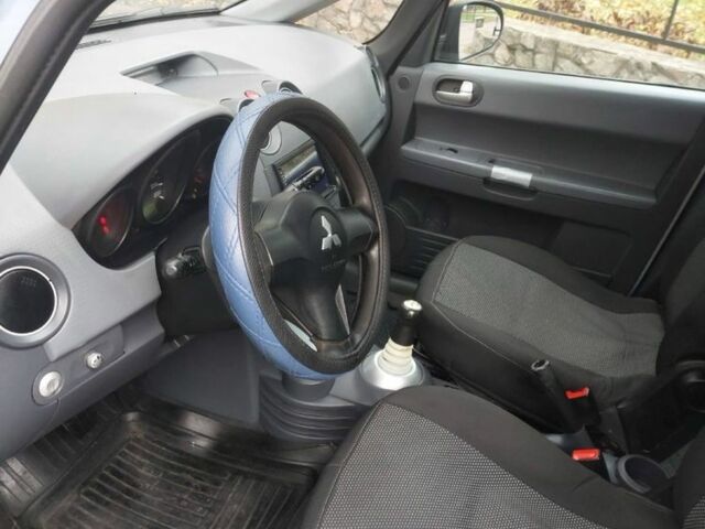 Міцубісі Кольт 2005 у Кременчуге на Automoto.ua Сірий Міцубісі Кольт, об'ємом двигуна 1.3 л та пробігом 250 тис. км за 3700 $, фото 6 на Automoto.ua