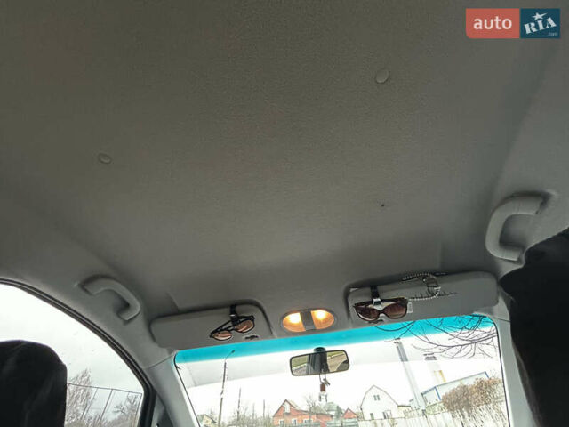 Сірий Міцубісі Кольт, об'ємом двигуна 1.3 л та пробігом 139 тис. км за 4400 $, фото 12 на Automoto.ua