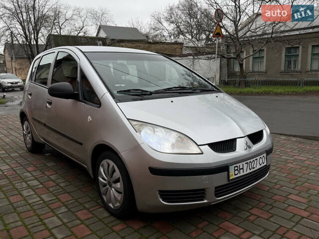 Серый Мицубиси Кольт, объемом двигателя 1.33 л и пробегом 129 тыс. км за 3950 $, фото 1 на Automoto.ua