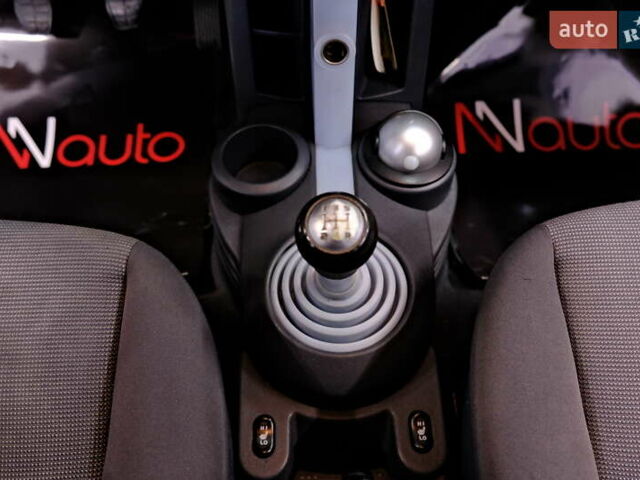 Сірий Міцубісі Кольт, об'ємом двигуна 1.3 л та пробігом 156 тис. км за 4400 $, фото 16 на Automoto.ua