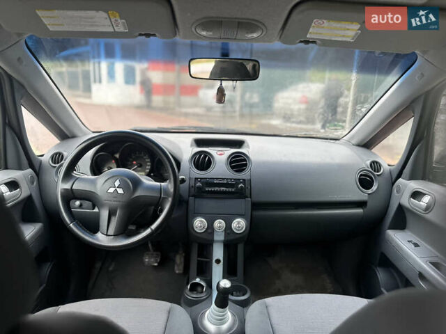 Міцубісі Кольт 2005 у Києві на Automoto.ua Сірий Міцубісі Кольт, об'ємом двигуна 1.49 л та пробігом 200 тис. км за 3650 $, фото 8 на Automoto.ua