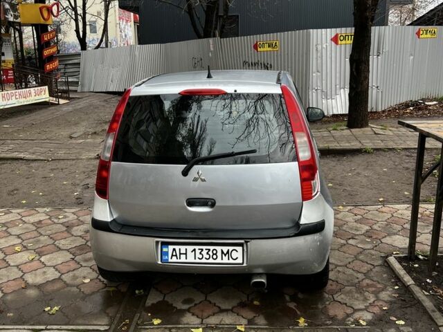 Серый Мицубиси Кольт, объемом двигателя 1.3 л и пробегом 350 тыс. км за 3100 $, фото 7 на Automoto.ua