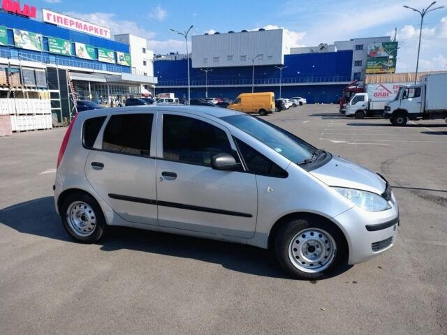 Сірий Міцубісі Кольт, об'ємом двигуна 1.3 л та пробігом 178 тис. км за 4000 $, фото 7 на Automoto.ua