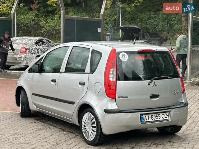 Міцубісі Кольт 2005 у Києві на Automoto.ua Сірий Міцубісі Кольт, об'ємом двигуна 1.49 л та пробігом 200 тис. км за 3650 $, фото 5 на Automoto.ua