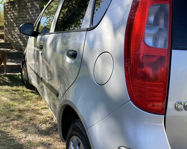 Сірий Міцубісі Кольт, об'ємом двигуна 1.3 л та пробігом 188 тис. км за 4100 $, фото 4 на Automoto.ua