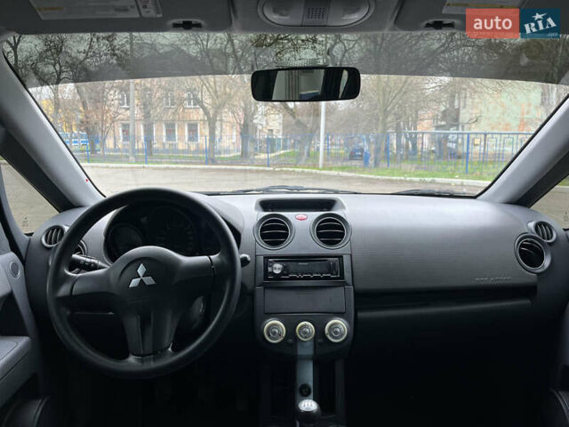 Сірий Міцубісі Кольт, об'ємом двигуна 1.33 л та пробігом 144 тис. км за 4999 $, фото 9 на Automoto.ua